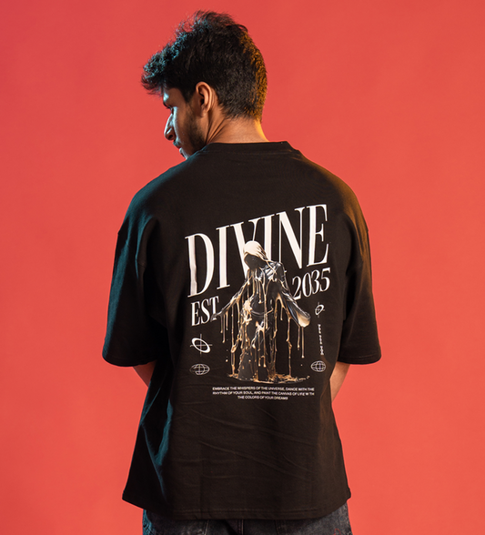 DIVINE Oversized T-Shirt