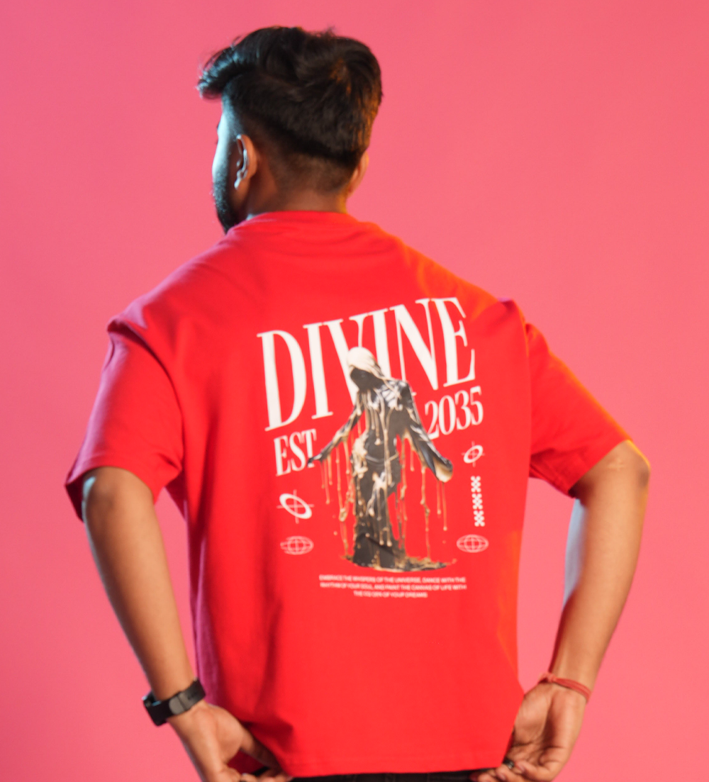 DIVINE Oversized T-Shirt