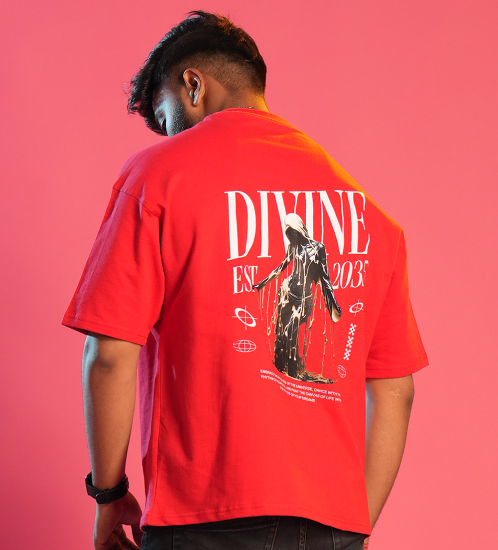 DIVINE Oversized T-Shirt